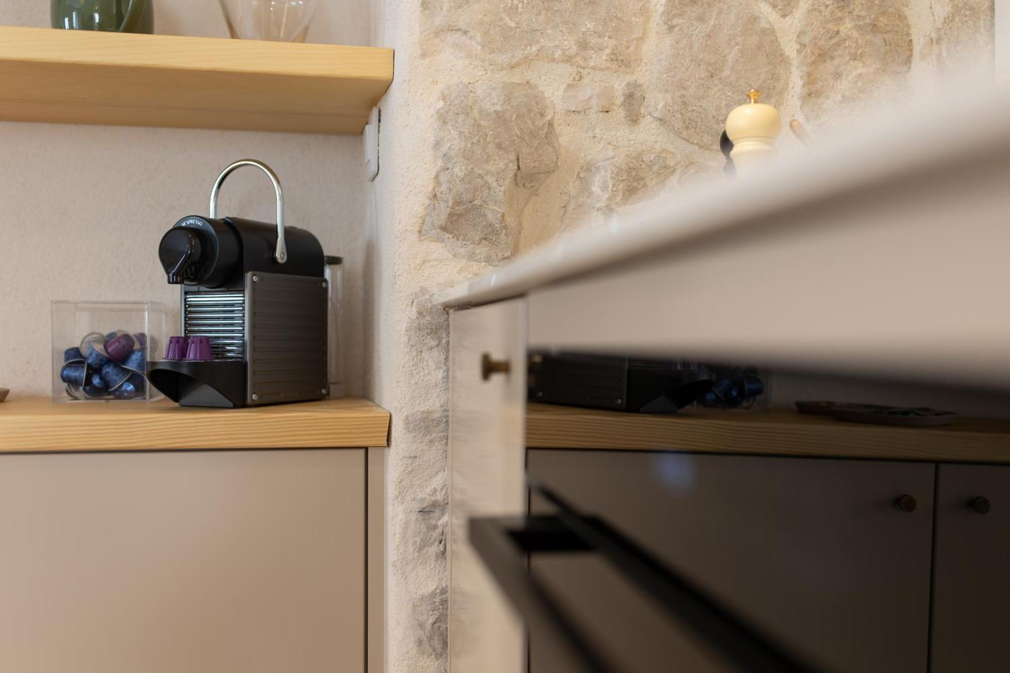 Balturio Boutique 4 stars properties in the center Kaštela Chambre photo